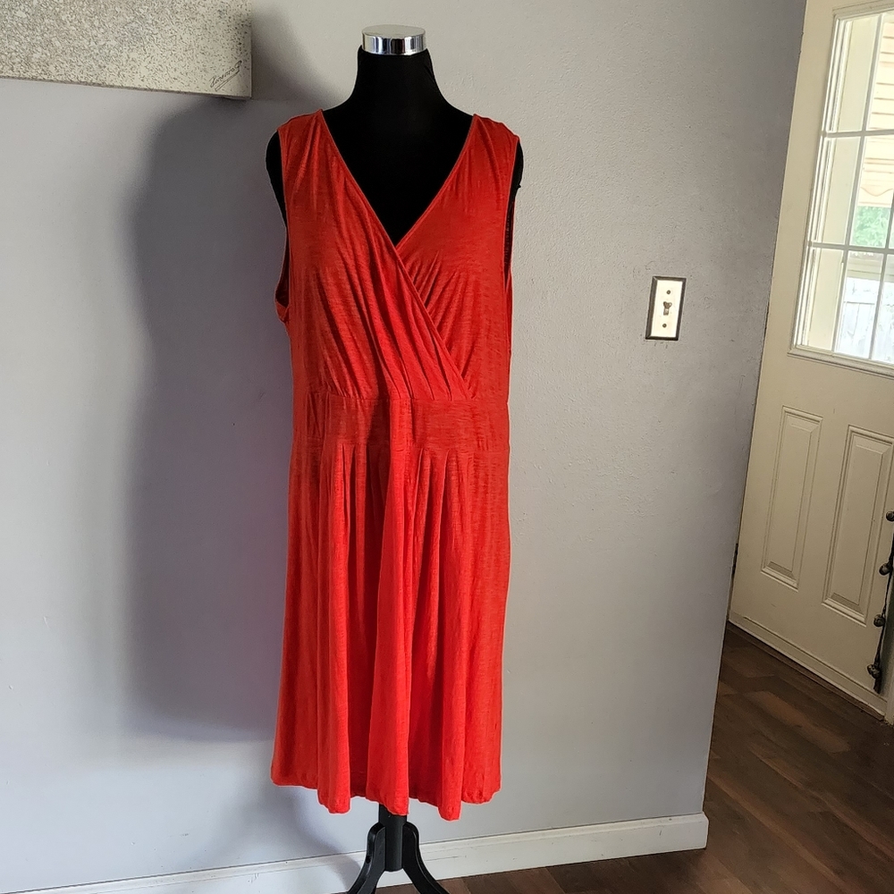 Basic Edition v-neck sleeveless dress